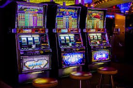 Member Colo33 meraih kemenangan besar di permainan slot Gates of Olympus